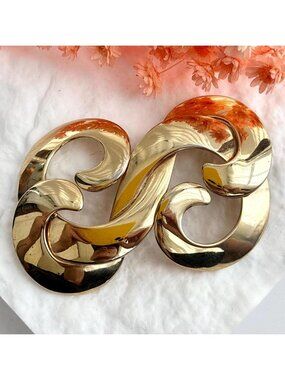 80's Modernist Gold Toned Swirly Abstract Vintage Costume Jewelry Brooch